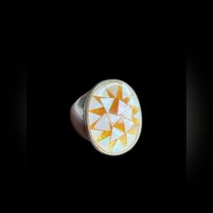 Sterling Silver Mother of Pearl Geometric Inlay Ring Size 6